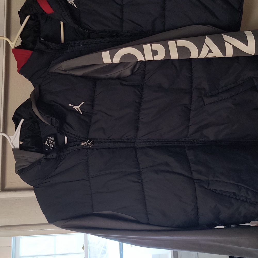 Jordan vest